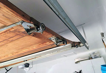 Causes Of A Noisy Garage Door | Garage Door Repair Beaverton, OR
