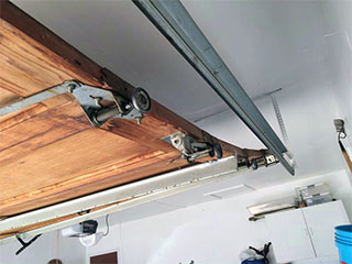 Common Causes Of A Noisy Garage Door | Garage Door Repair Beaverton, OR